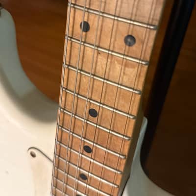 Indy Custom Relic Strat 2010's - White image 4