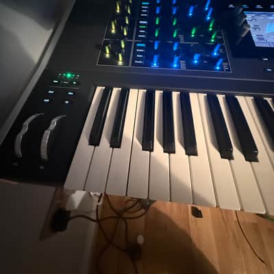 Waldorf Quantum 61-Key Hybrid Synthesizer 2017 - Present - Black image 8
