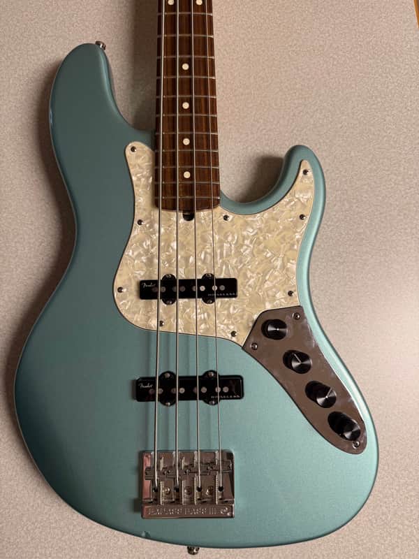 Fender American Deluxe Jazz Bass with Rosewood Fretboard 1997 image 1