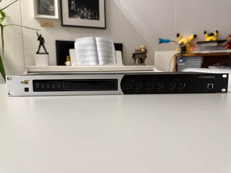 iConnectivity Mio10 Advanced USB MIDI Interface imagen 1