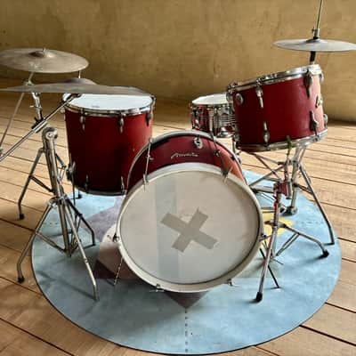 Amati Drum Set complete image 5
