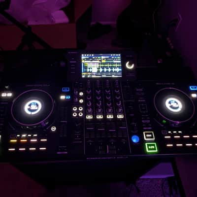 Denon SC LIVE 4 Standalone 4-Deck DJ System 2022 - Present - Black image 5