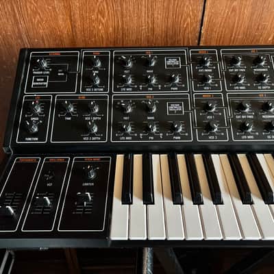 YAMAHA CS-15 CS 15 vintage analog synthesizer w/ case image 3