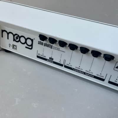Moog Slim Phatty 2010s - White image 9