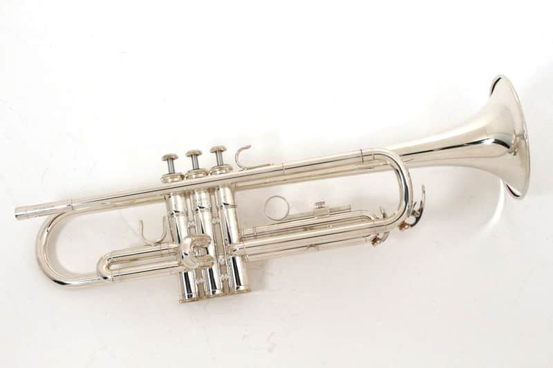 ヤマハ　トランペットYTR-3320S YAMAHA YTR-3320S Silver Trumpet Mouthpeace Musical instrument Hard