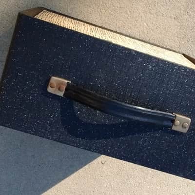 Vintage 1957 RCA Victor Royalist AC/DC Tube Combo Amplifier - Like Kay or Valco image 3