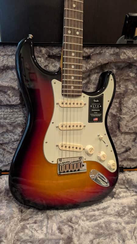 Fender Ultra Stratocaster