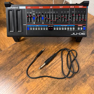 Roland JU-06A Boutique Series Synthesizer Module 2019 - Present Black image 10