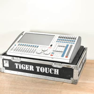 Avolites Tiger Touch Lighting Console with Case CG005M8 image 1