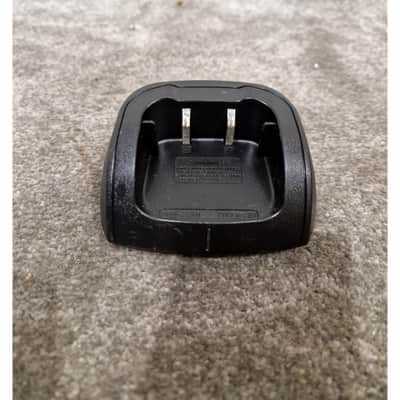 Puma Radio PR-585 - Black – Radio - Locked Channel - Fair w/ Power Supply & Charging Dock image 4