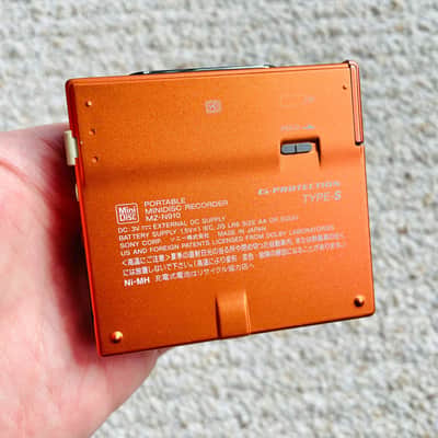 Sony MZ-N910 Walkman MiniDisc Player, Super Rare EX Orange ! Working ! image 7