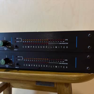 dbx 160A USA Compressor Limiter Pair ! image 3