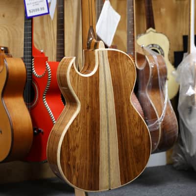 Tarazco Premium Series Hand Crafted Single Cuerno Bajo Quinto Natural image 7