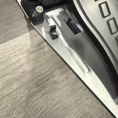 Used DW 9000 Series Double Bass Drum Pedal (with hard case) image 6