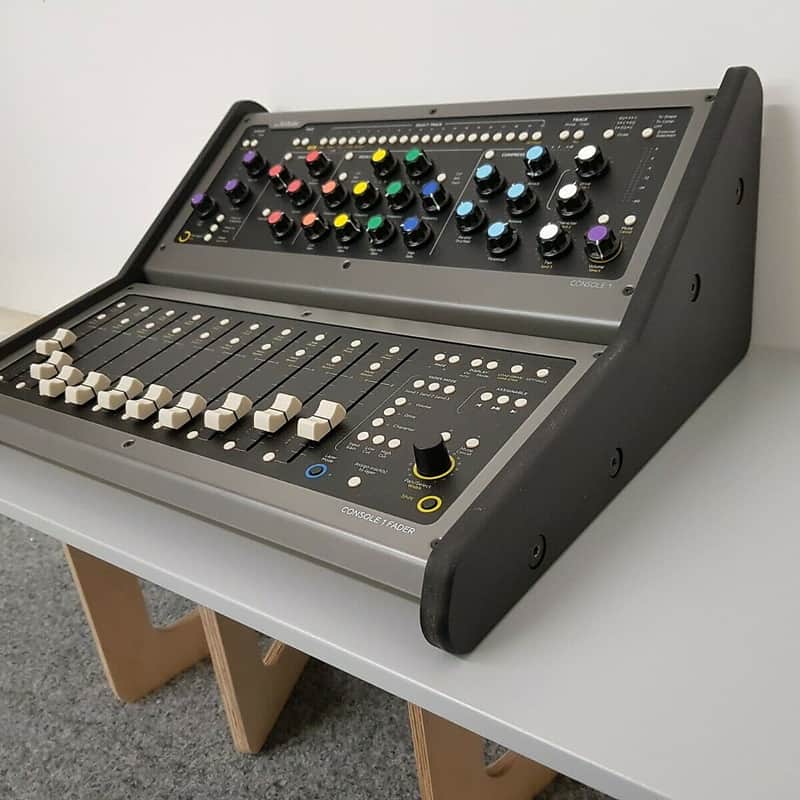 Softube Console 1 & Fader Black