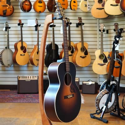 Iris Guitars AB Model Sitka Spruce/Mahogany Jumbo Acoustic Guitar Sunburst w/Hard Case image 5