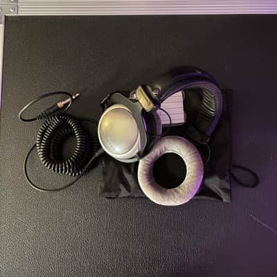 Beyerdynamic DT-880 Pro Studio Headphones 2010s - Black/Silver image 4