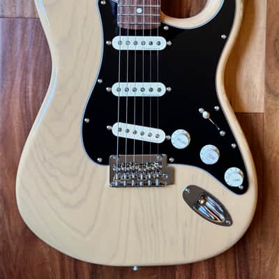 Fender American Stratocaster - Vintage Blonde - Noiseless Vintage Strat Pickups - 1997 American Standard Neck image 3
