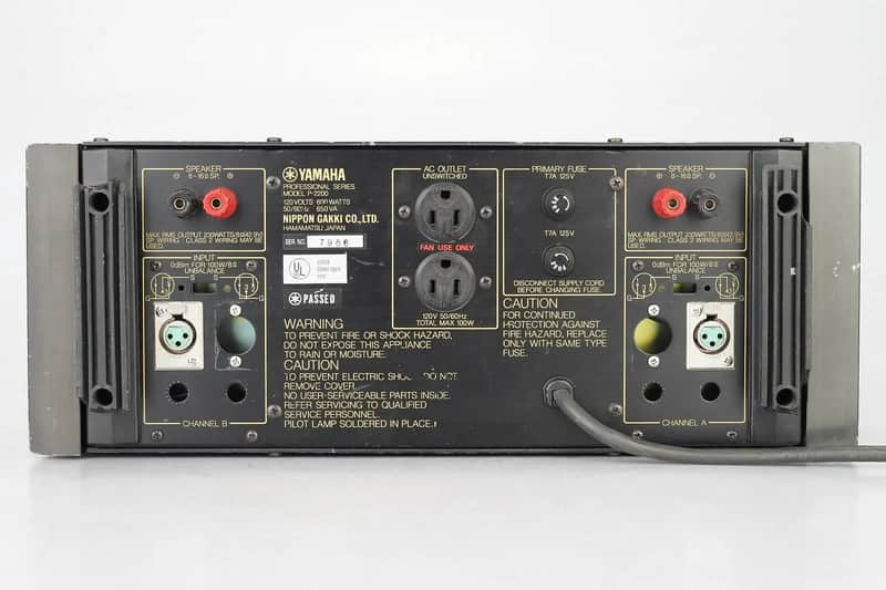 Yamaha P-2200 Professional Series Natural Sound Power Amplifier image 2