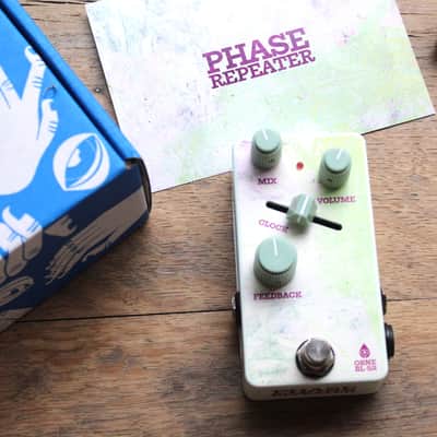 Old Blood Noise Endeavors BL-52 Phase Repeater Green image 1