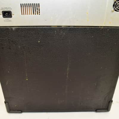 Gallien-Krueger MB115 1x15" Bass Combo Amp image 14