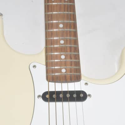 FENDER JAPAN ST72 Stratcaster electric guitar Ref No 7392 image 4