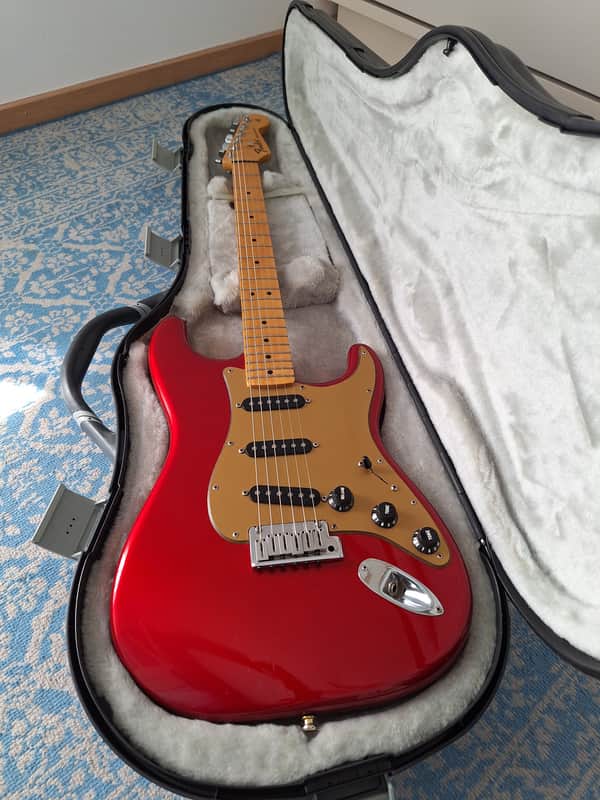 Fender Stratocaster - Candy Apple Red image 1