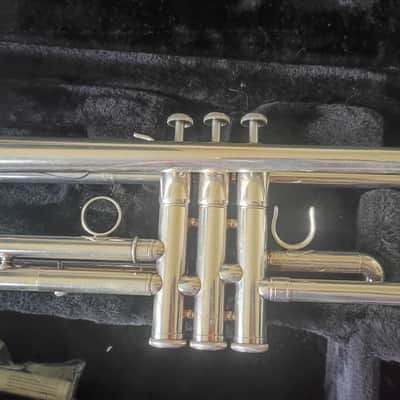 Yamaha YTR-4335GII Intermediate Bb Trumpet Silver Plated w/ Case - Silver image 4