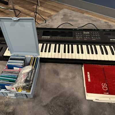 Ensoniq SD-1 Music Production Synthesizer 1990 - Black image 2
