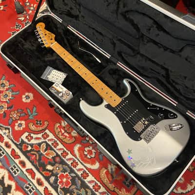 Fender Player Stratocaster - HSS - Billy Corgan Z-One - 2020 - Silver - Maple Fretboard - MIM image 18