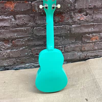 Makala Ukulele – Turquoise/Seafoam Green – Shark Bridge – Used, Good Condition image 10
