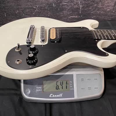 Gibson Joan Jett Signature Melody Maker Electric Guitar image 8