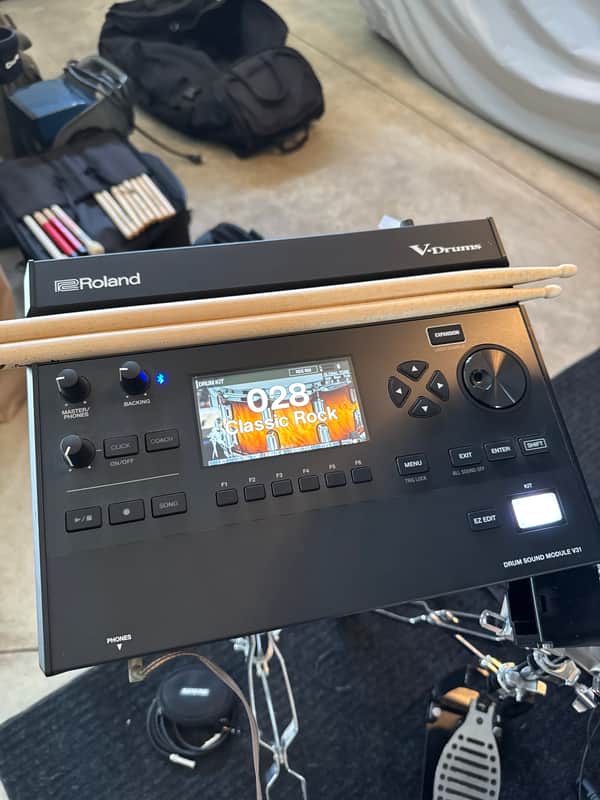 Roland V31 2025 image 1