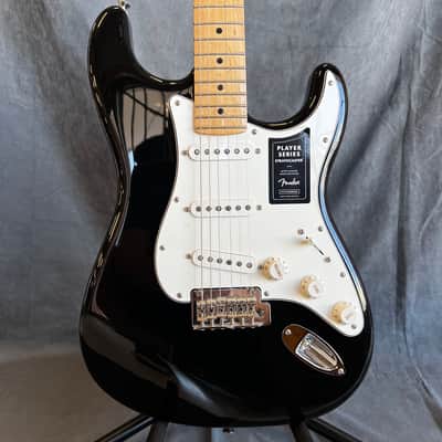 Fender Player Stratocaster, Black, Maple FB - Free Shipping 🇨🇦 🇺🇸 image 2