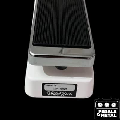 Xotic XW-1 Wah 2010s - White - X18695 image 2
