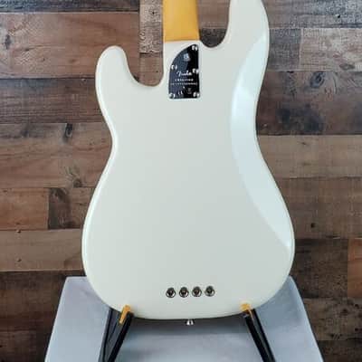 Fender Am Pro II Precision Bass, Olympic White, w/Hard Case, Free Ship, 548 image 11