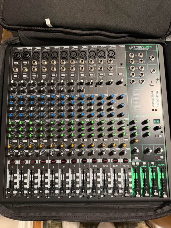 Mackie ProFX16v2 16-Channel 4-Bus Effects Mixer