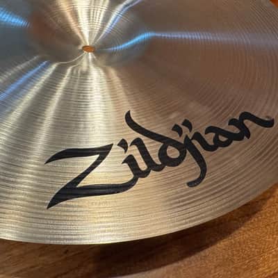 Zildjian 18" A Series Medium Thin Crash Cymbal 2013 - Present - Traditional image 8