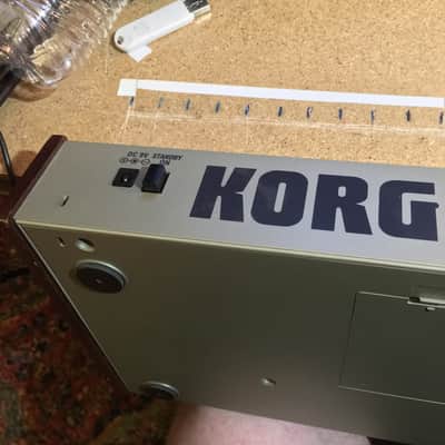 MicroKorg with PSU and clean battery compartment image 7