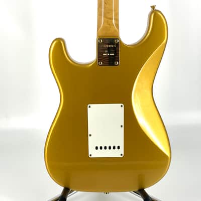 1999 Fernandes R-8G Stratocaster - Aztec Gold image 9