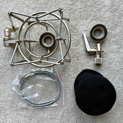 Peluso Microphones P-87 LDC multi-pattern microphone image 7