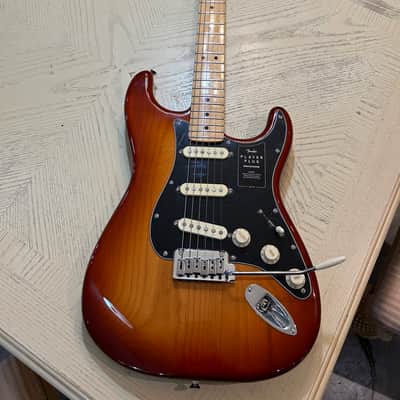 Fender Player Plus 2020’s - Sienna Sunburst with 75th Anniversary Maple Neck image 6