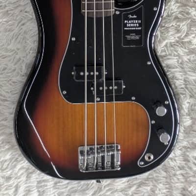 Fender Player II Precision Bass guitar, Rosewood Fingerboard, 3 Color Sunburst