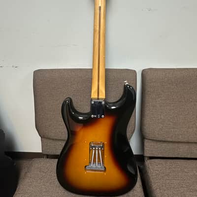 Fender MIM Stratocaster 2008 - 3-tone sunburst (HSC included) image 3