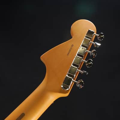 Fender American Professional Classic Jaguar Rosewood Fingerboard Faded Firemist Gold 665 image 6