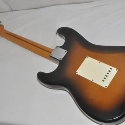 Fender Japan ST57(T)'57 Stratocaster 2-Tone Sunburst Electric Guitar Ref No 7481 image 11
