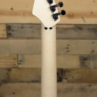 EVH Striped Series Circles Electric Guitar White & Black w/ Gigbag image 7