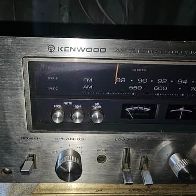 Kenwood KR-9600 AM / FM Stereo Receiver 1976 - 1978 - Silver image 1