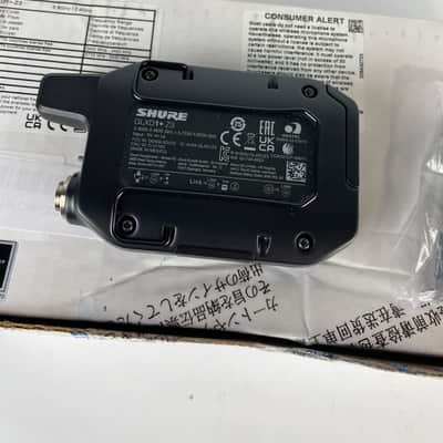 Shure GLXD1+ Dual Band Bodypack Wireless Microphone Transmitter, Z3 Band image 2
