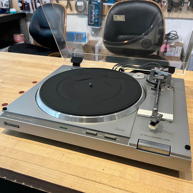 Hitachi HT-51 Automatic Turntable image 1